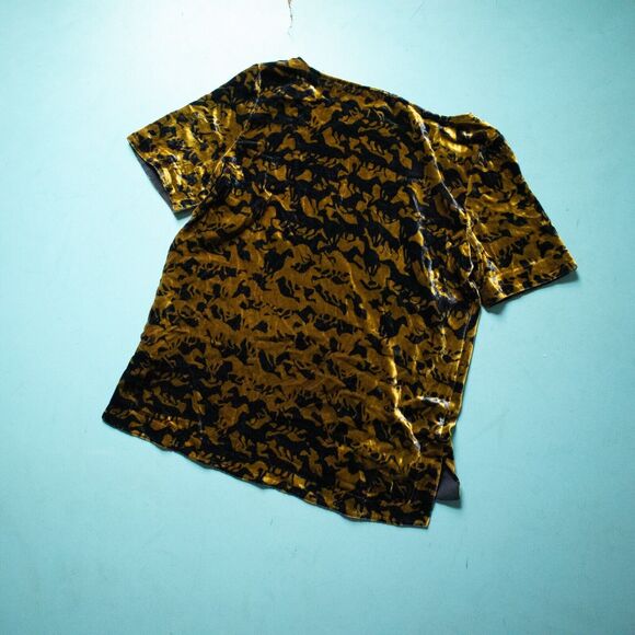 Sundance Silk Velvet Textured Horse Print Short Sleeve Tunic Blouse Size Small - Picture 6 of 6